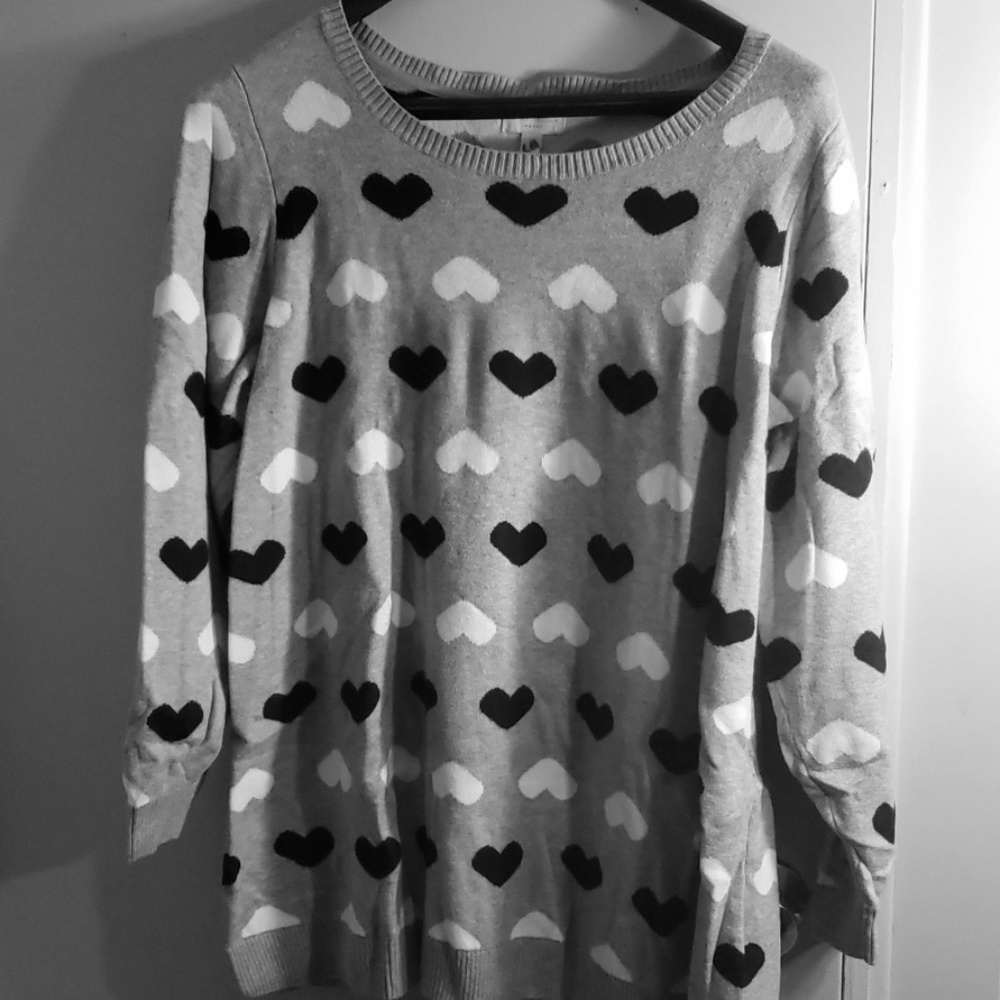 2x heart sweater